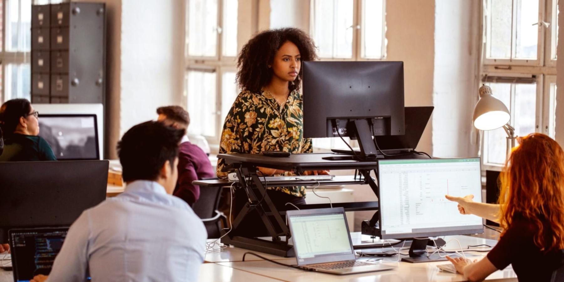 Análisis comparativo de empresas para consultores de estrategia